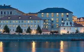 Four Seasons Hotel - Prague
